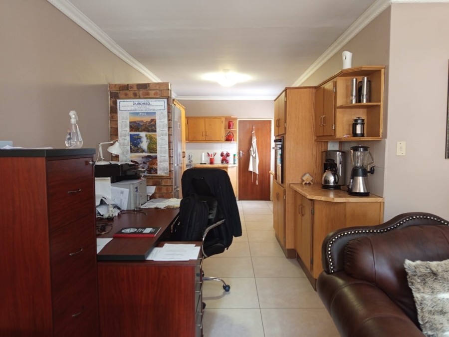 2 Bedroom Property for Sale in Bloemfontein Free State